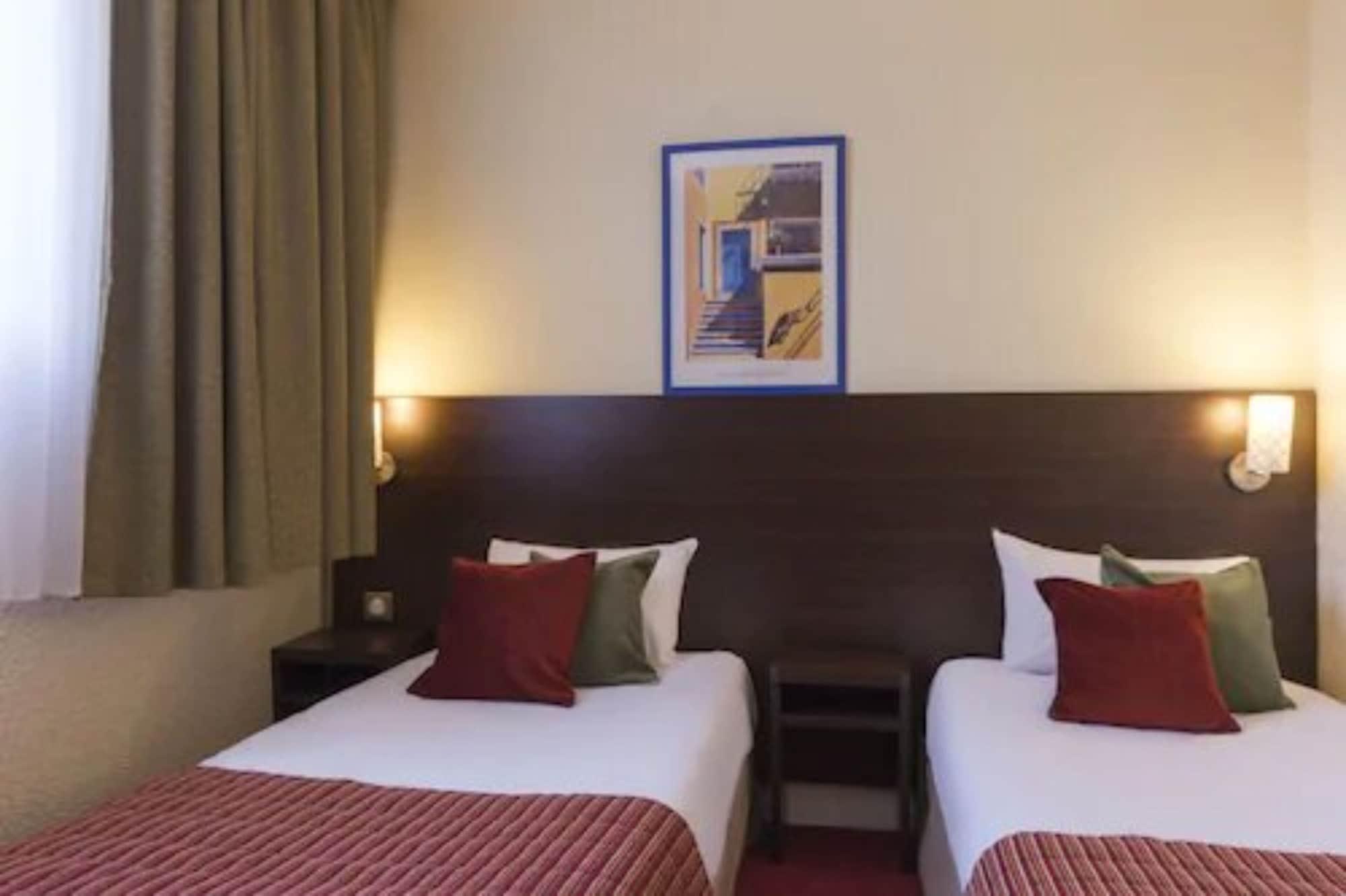 Hotel The Originals City, Paris Sud, Orly-draveil 3*