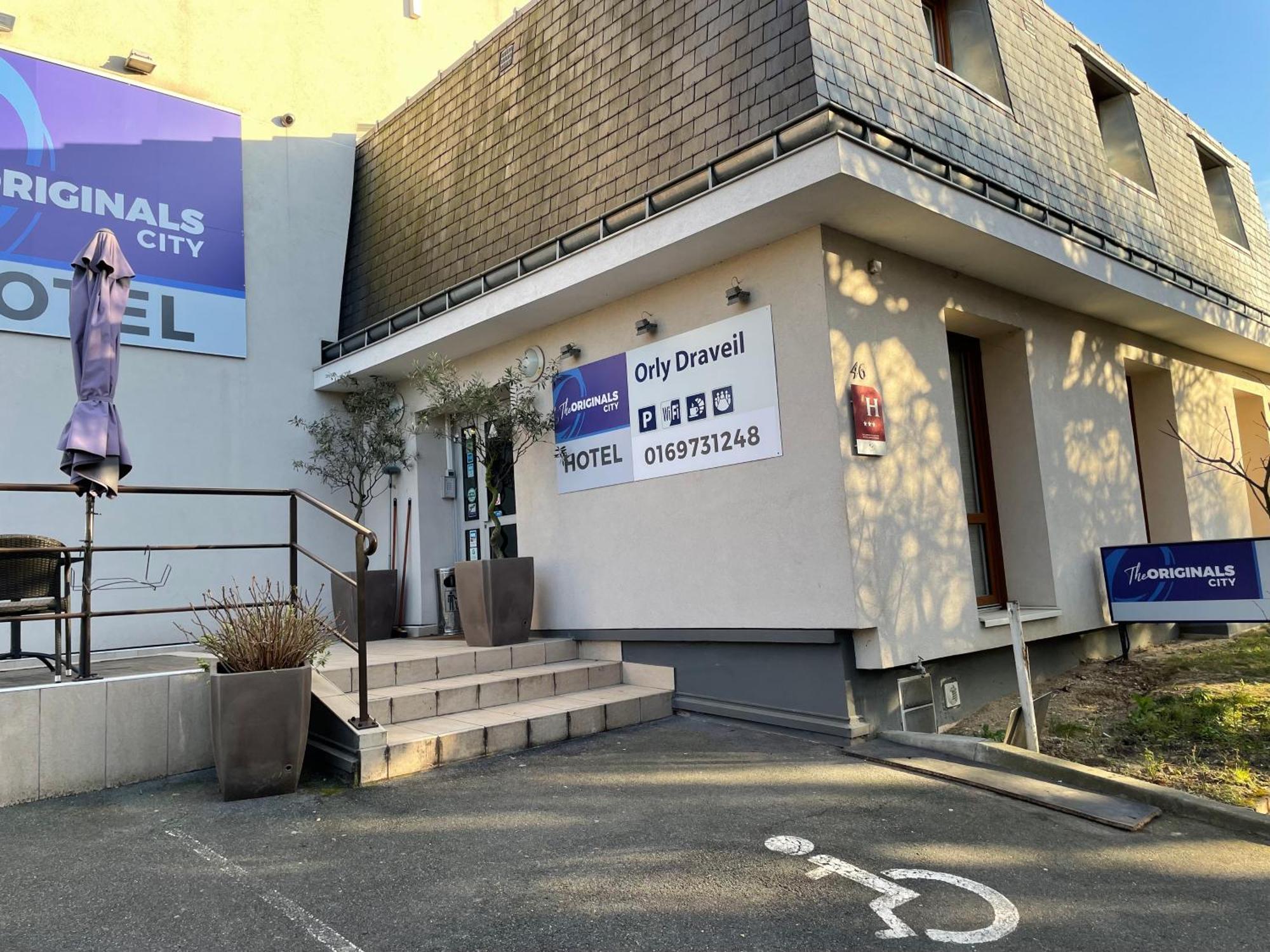 Hotel The Originals City, Paris Sud, Orly-draveil 3*